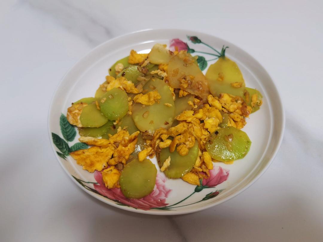 莴笋炒蛋