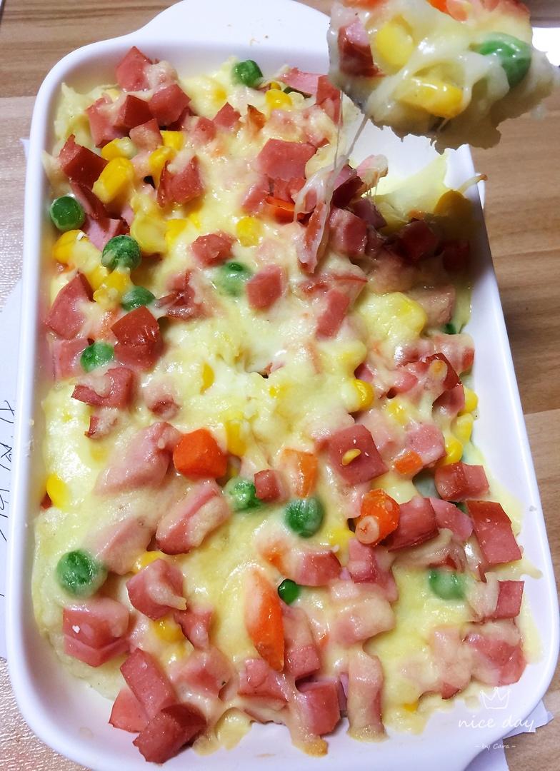 奶酪什蔬焗土豆泥