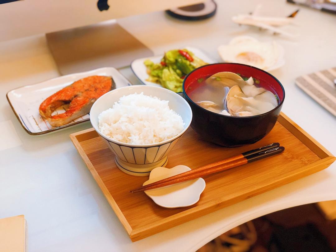 和风早餐——盐煎三文鱼