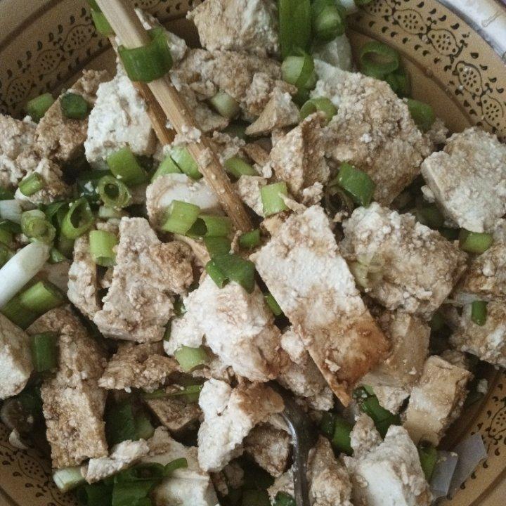 家庭版小葱拌豆腐😋