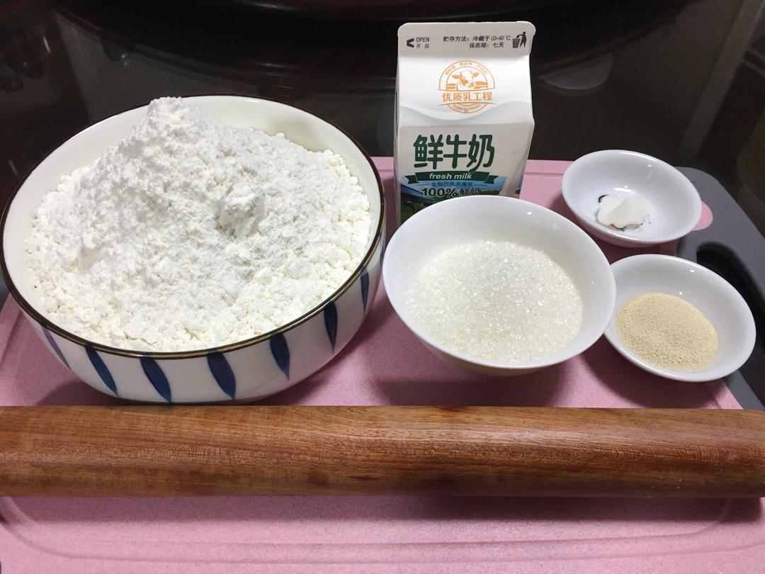 纯奶手撕吐司的做法 步骤1