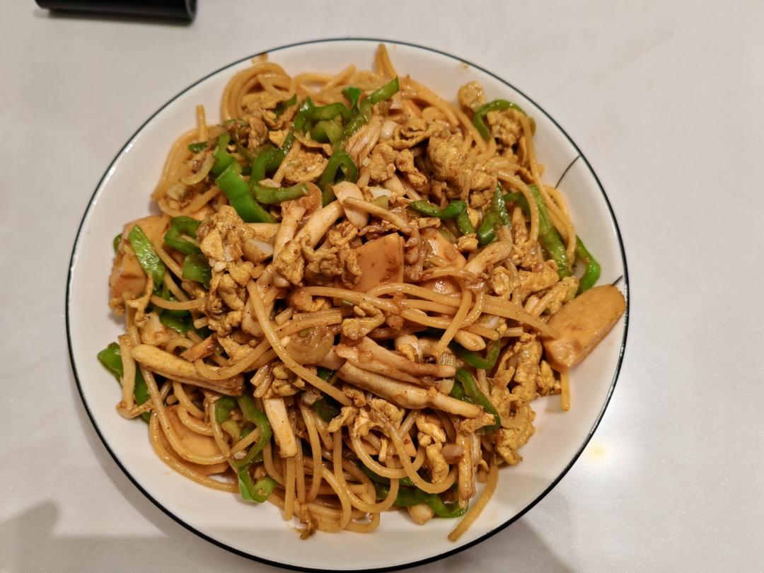 中式炒意面