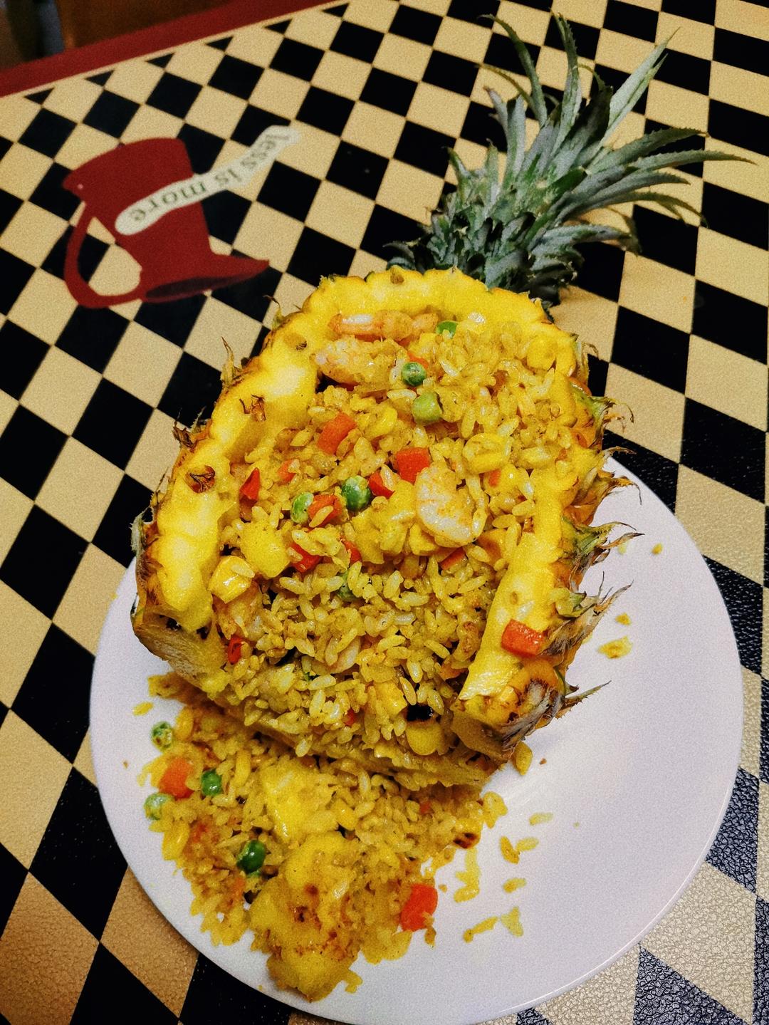 超正の泰式菠萝炒饭