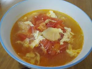 快手美味——番茄蛋海米粉丝汤的做法 步骤7