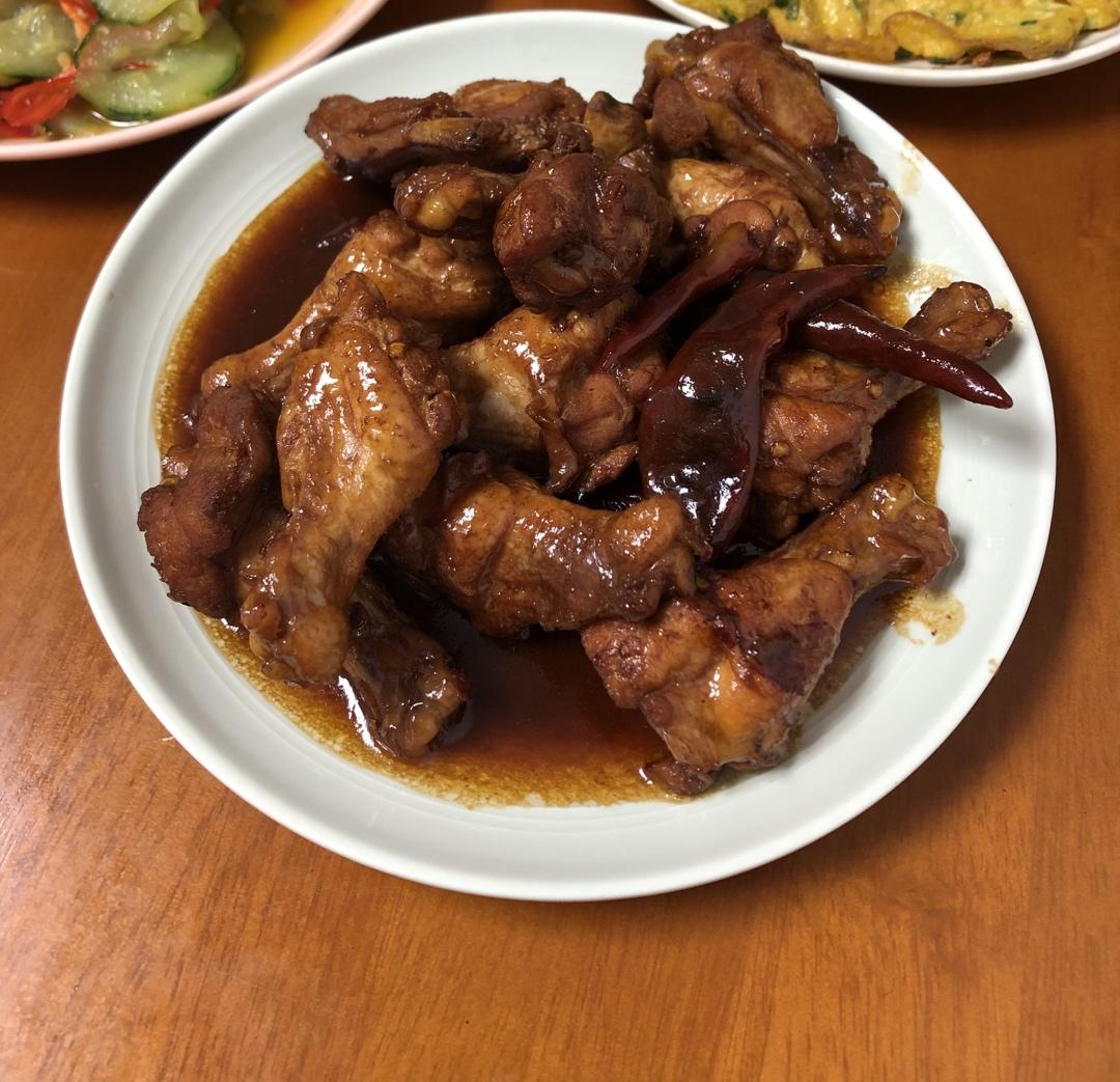 简单又美味的红烧鸡翅根