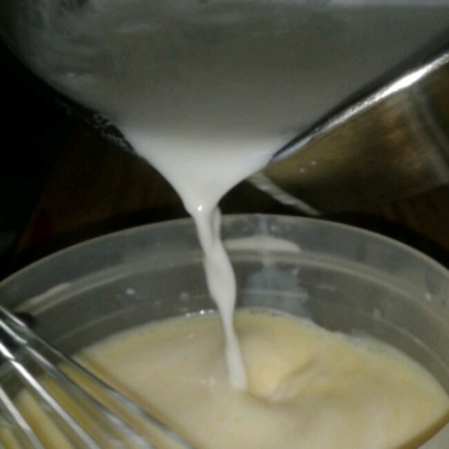 牛奶冲鸡蛋的做法 步骤3