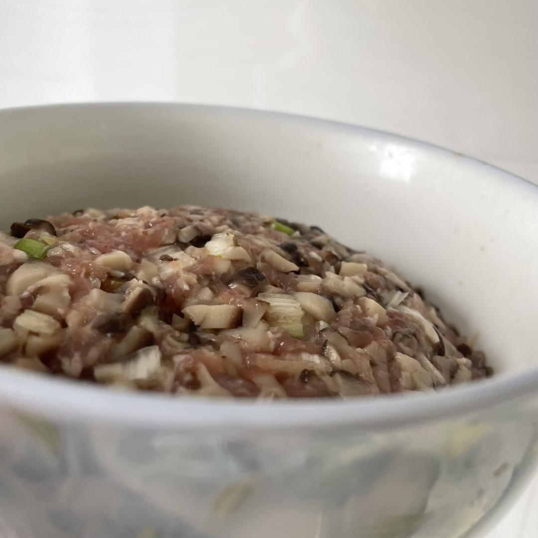 香菇肉馅饺子