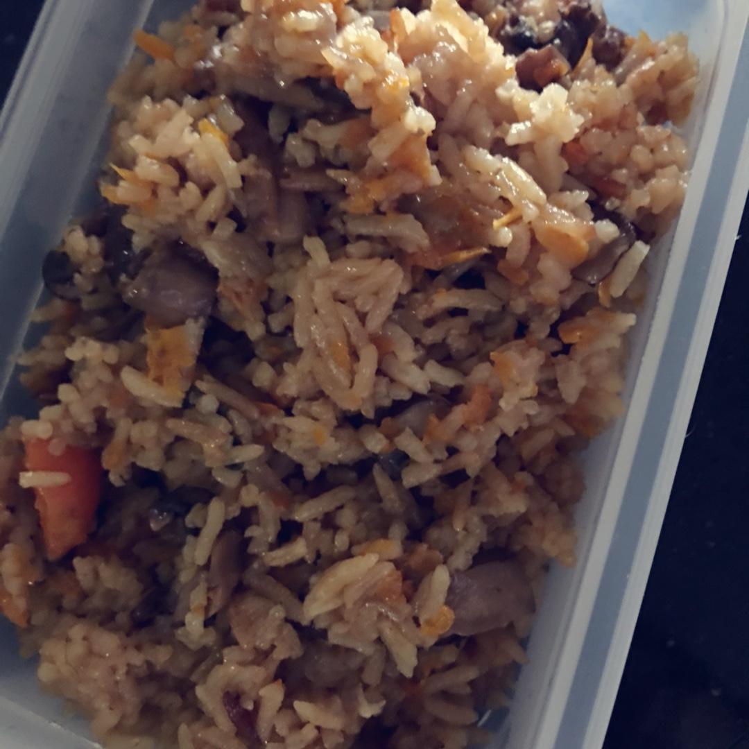 喷香排骨焖饭（爆好吃）