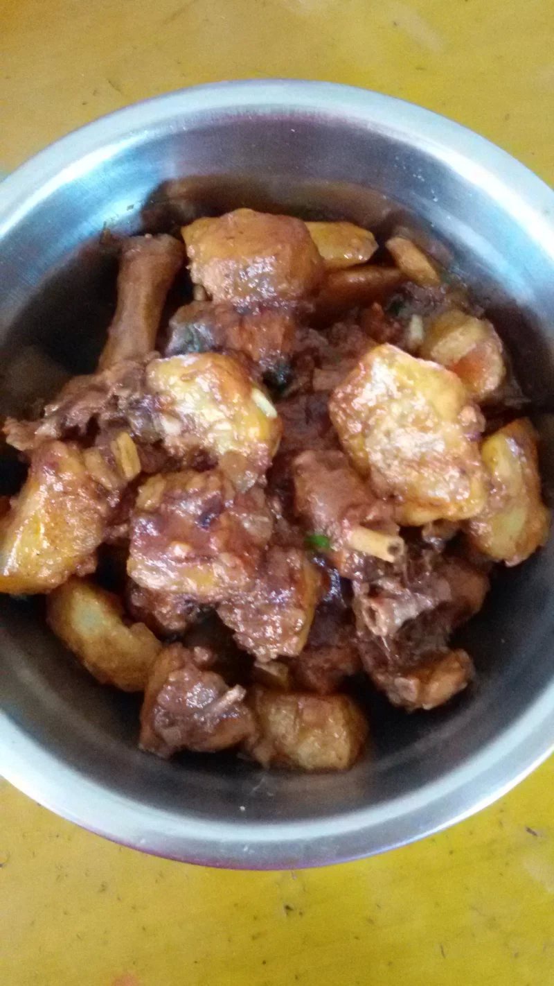 土豆焖鸭