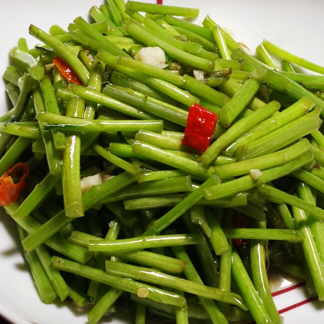 蓠蒿烩培根
