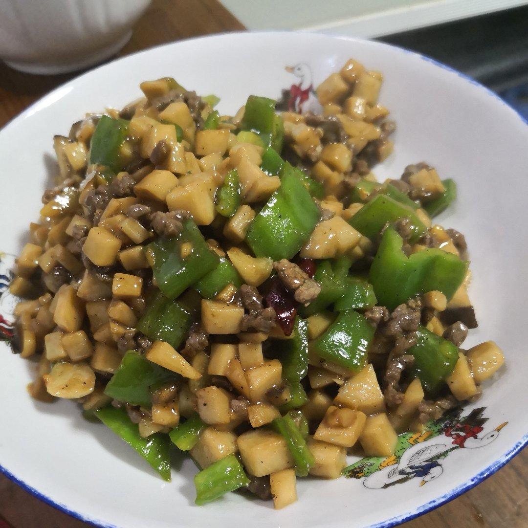 家常菜~杏鲍菇烧牛肉粒