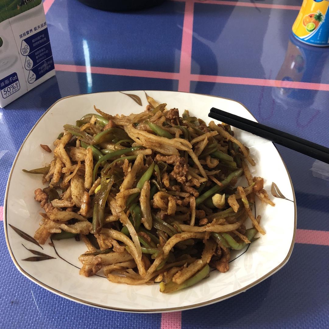 酱香豆角丝（酱香豆角丝炒饼）