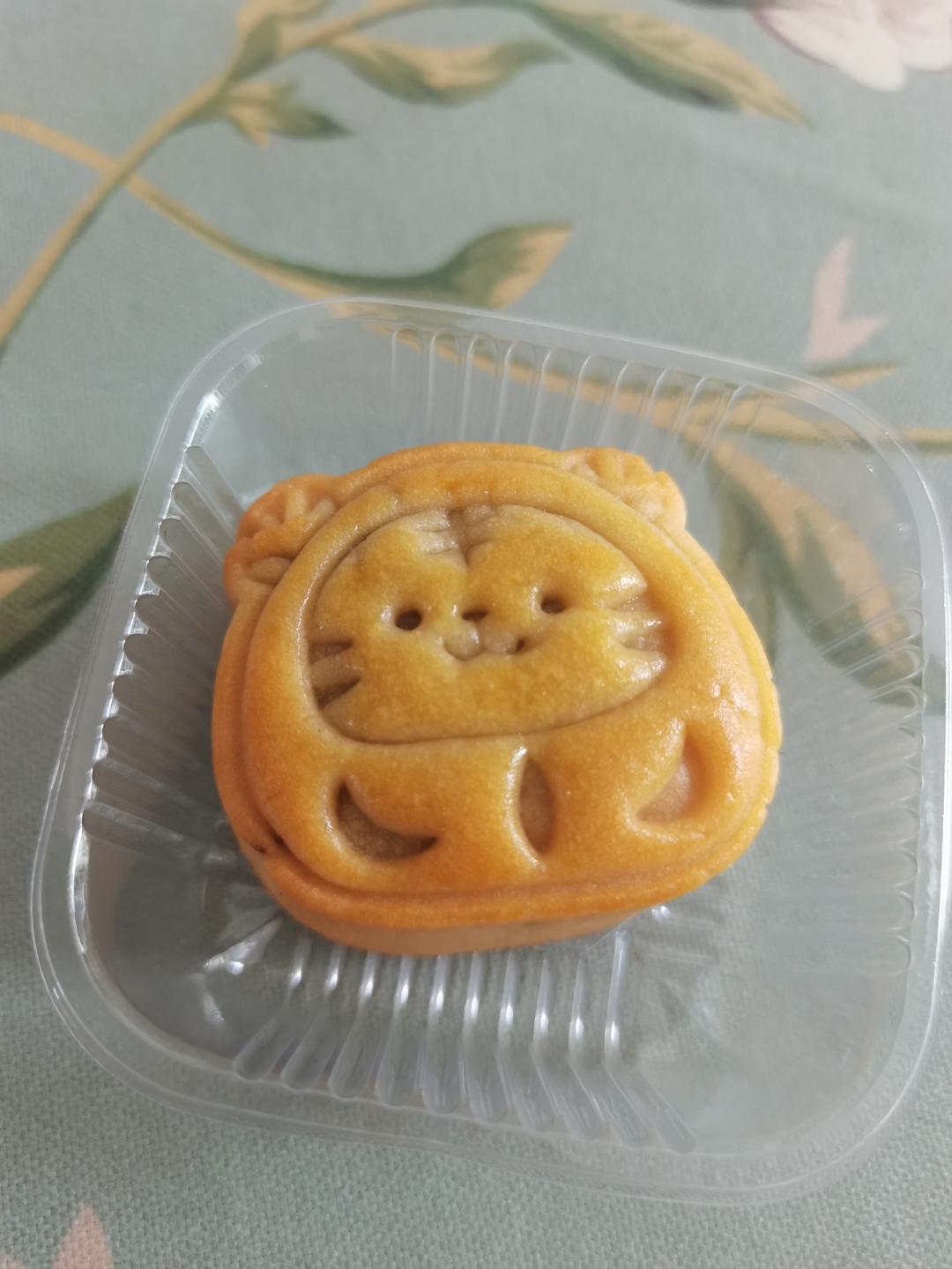 广式豆沙蛋黄月饼（步骤超详细，新手适用）