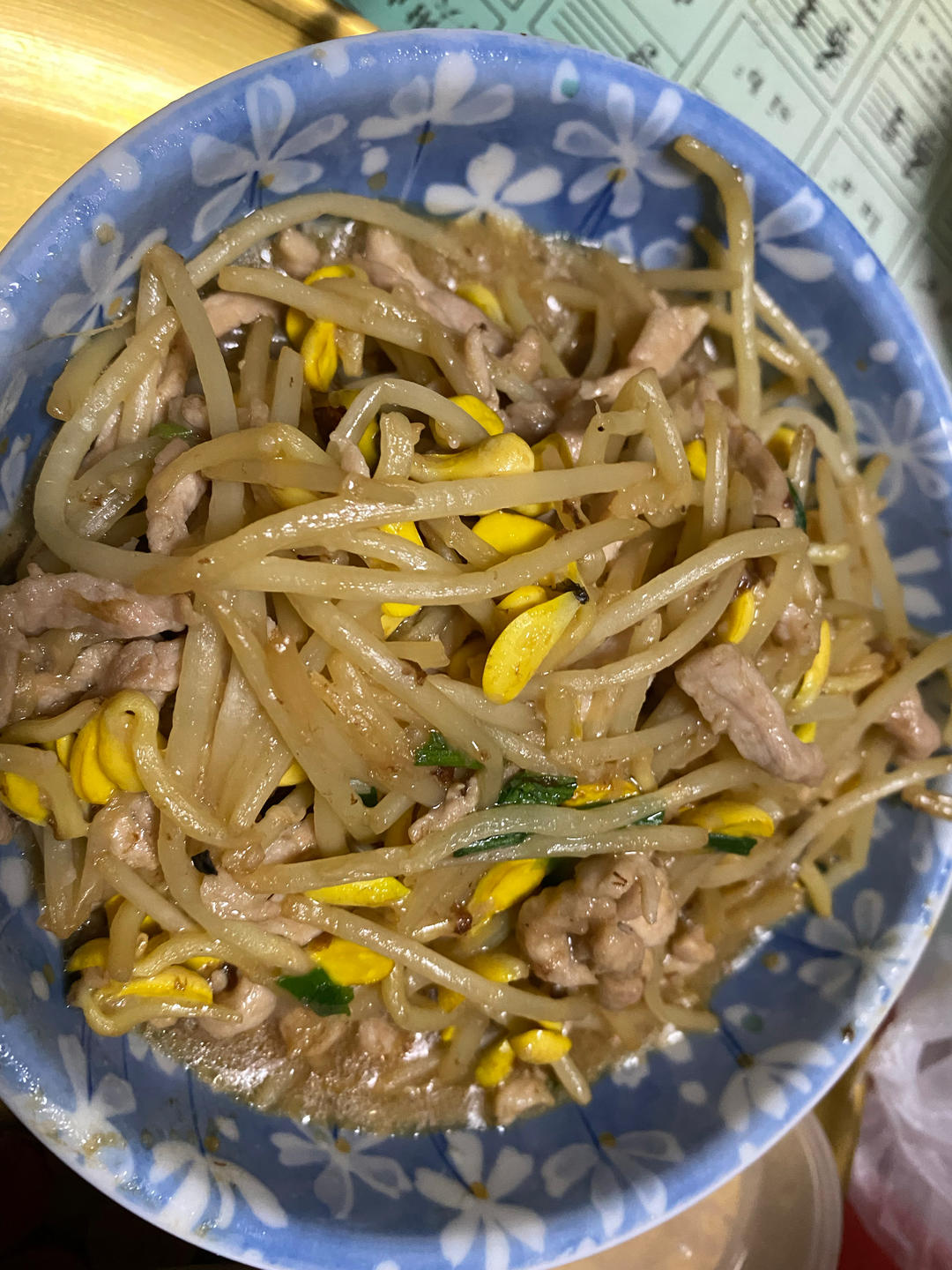黄豆芽炒肉丝
