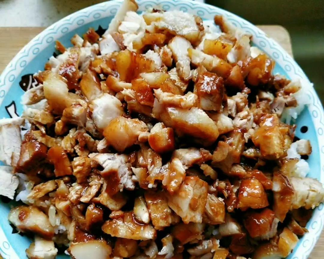 非常好吃的红烧肉盖饭的做法