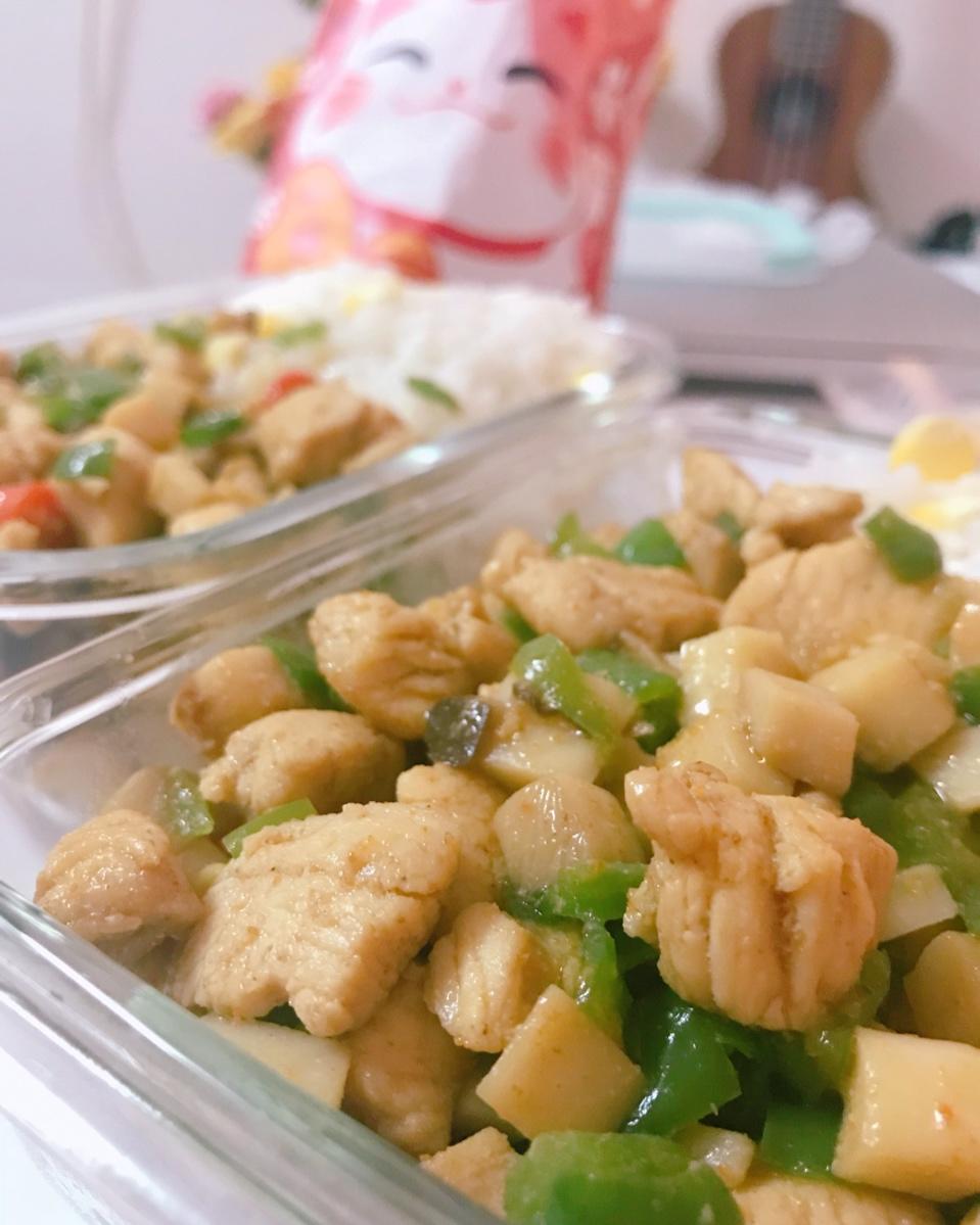 彩椒杏鲍菇炒鸡胸肉