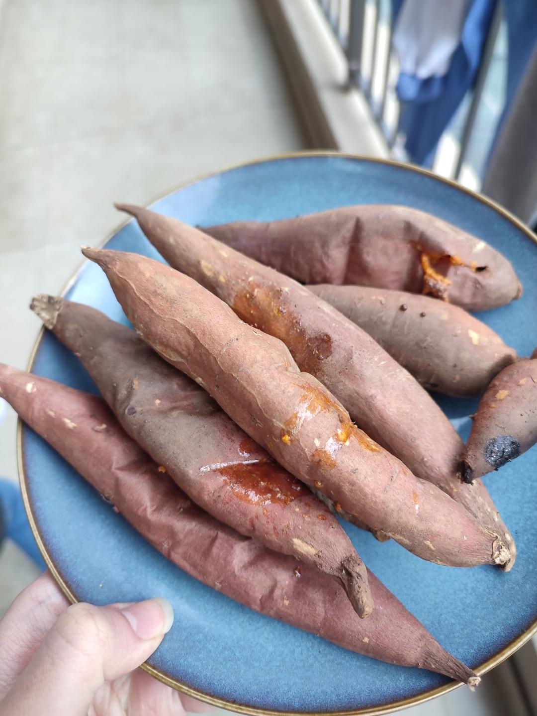 【糯唧唧的烤红薯】糖油四溢皮肉分离外糯里嫩吸溜着吃！