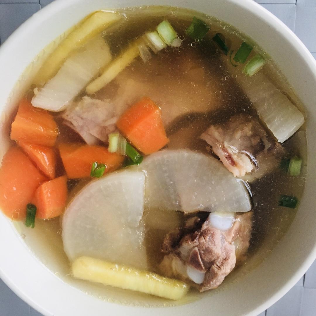 萝卜排骨汤（电饭煲版）