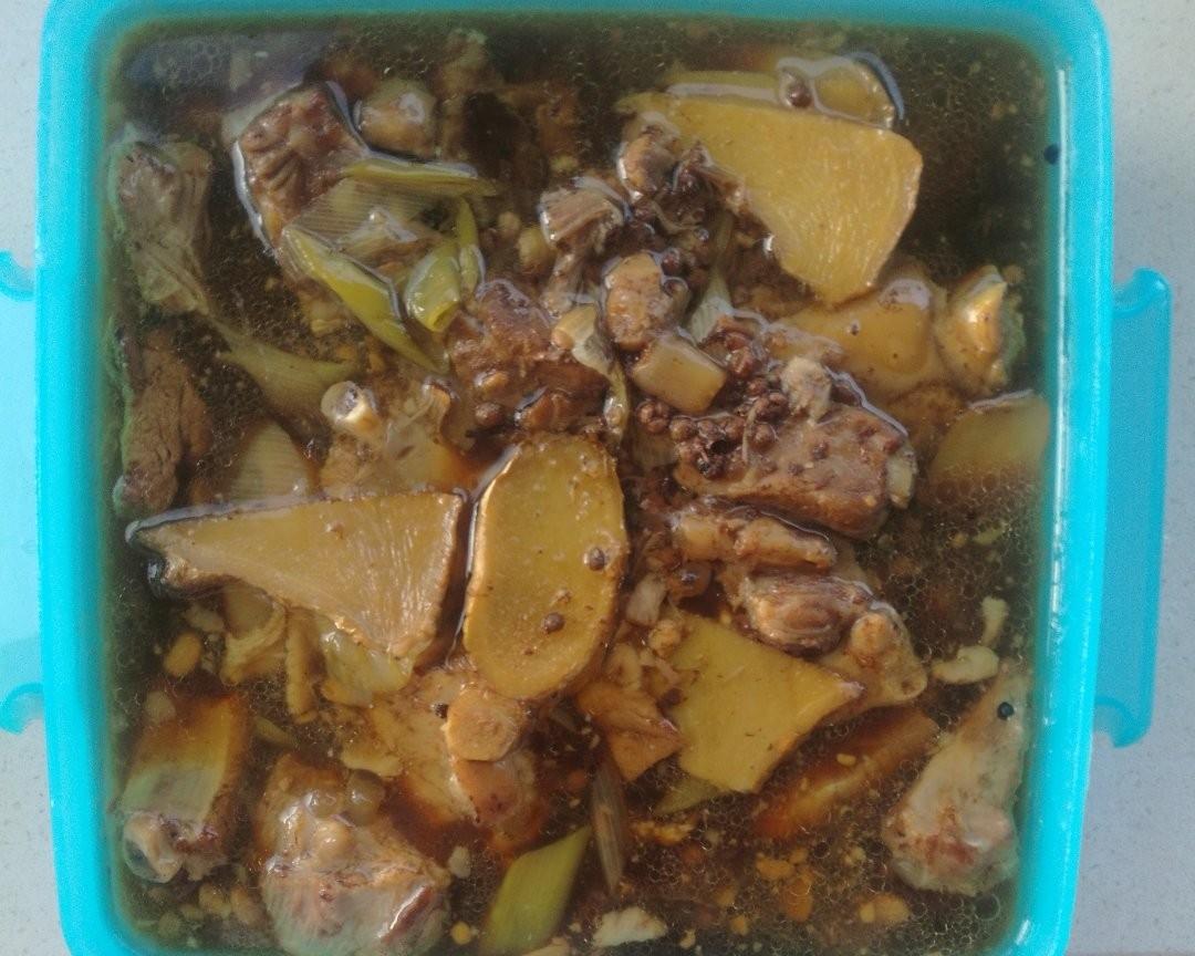 超级懒人版，过年酱肉，酱排骨，酱猪蹄一锅端。的做法