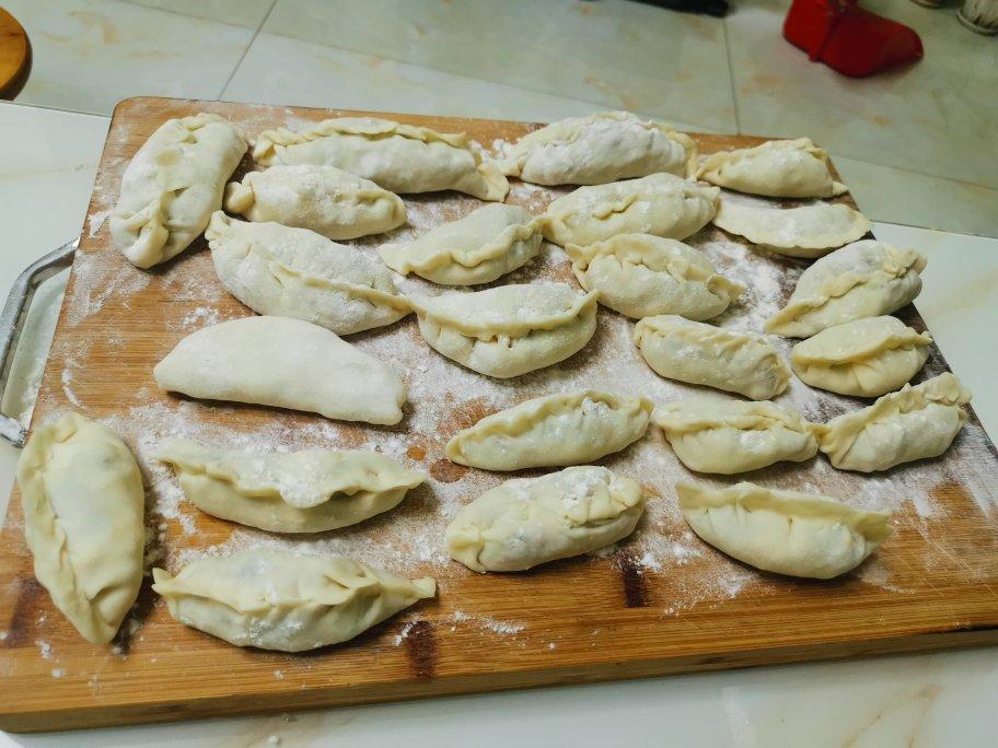 手工揉面三分钟，又韧又薄又好包的饺子皮