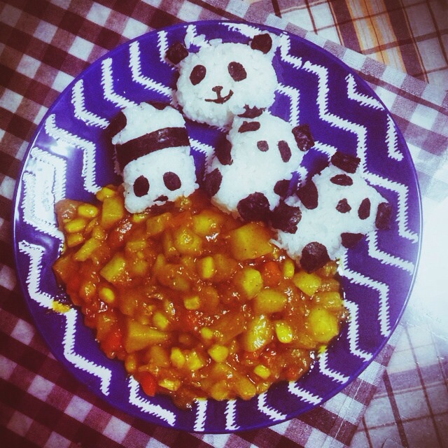 咖喱风熊猫吃翔
