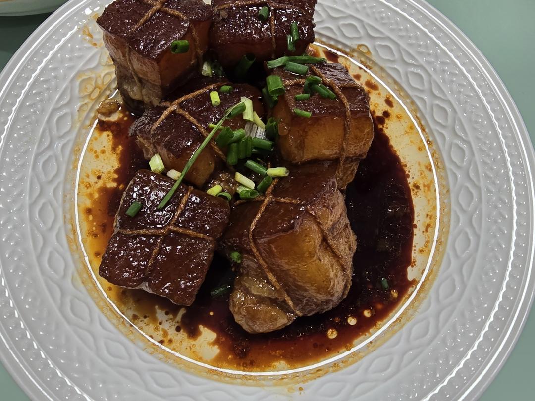 肥而不腻的东坡肉