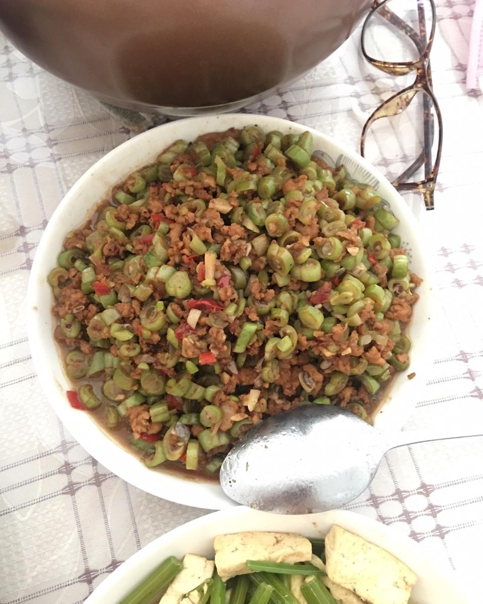 肉沫豆角下饭菜