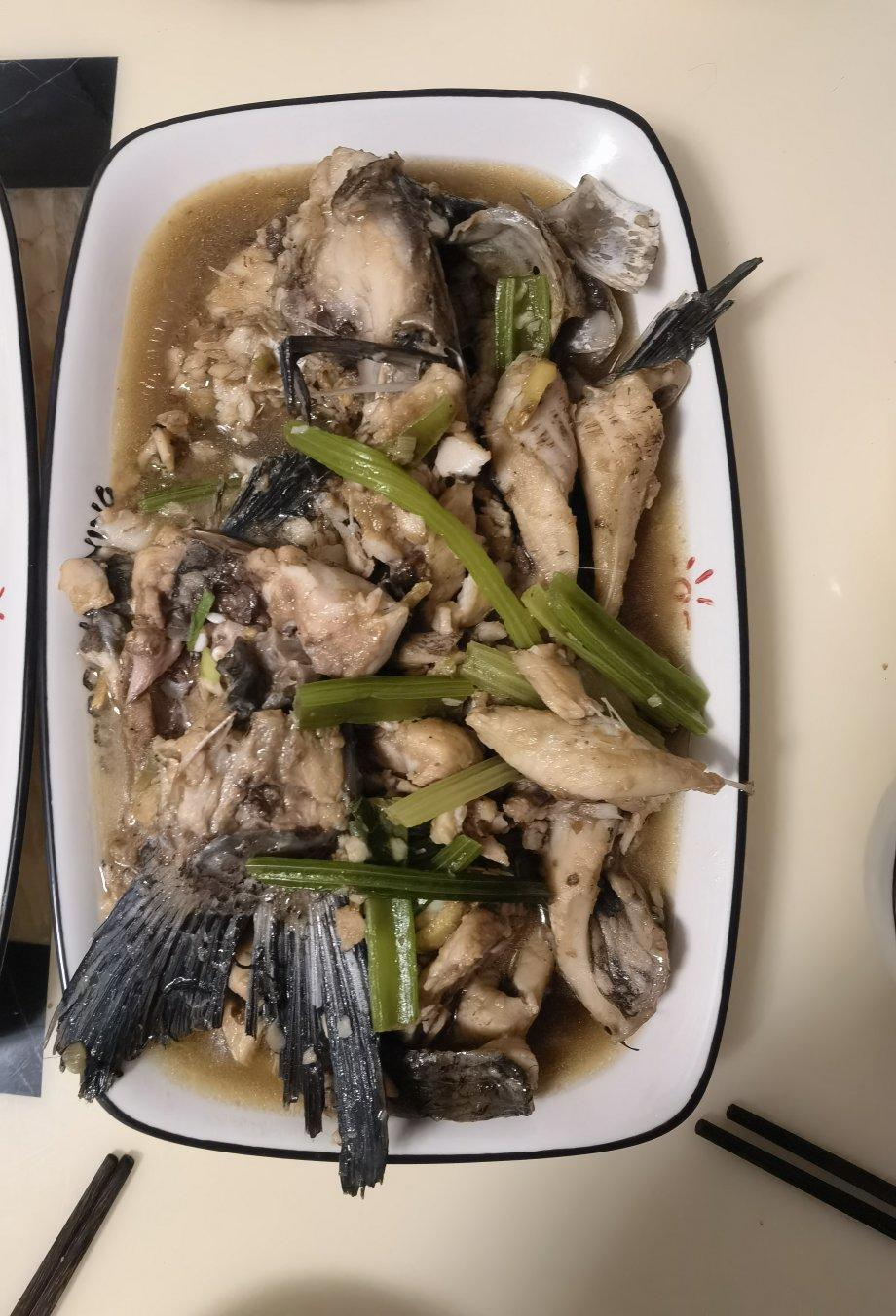 香焖草鱼腩