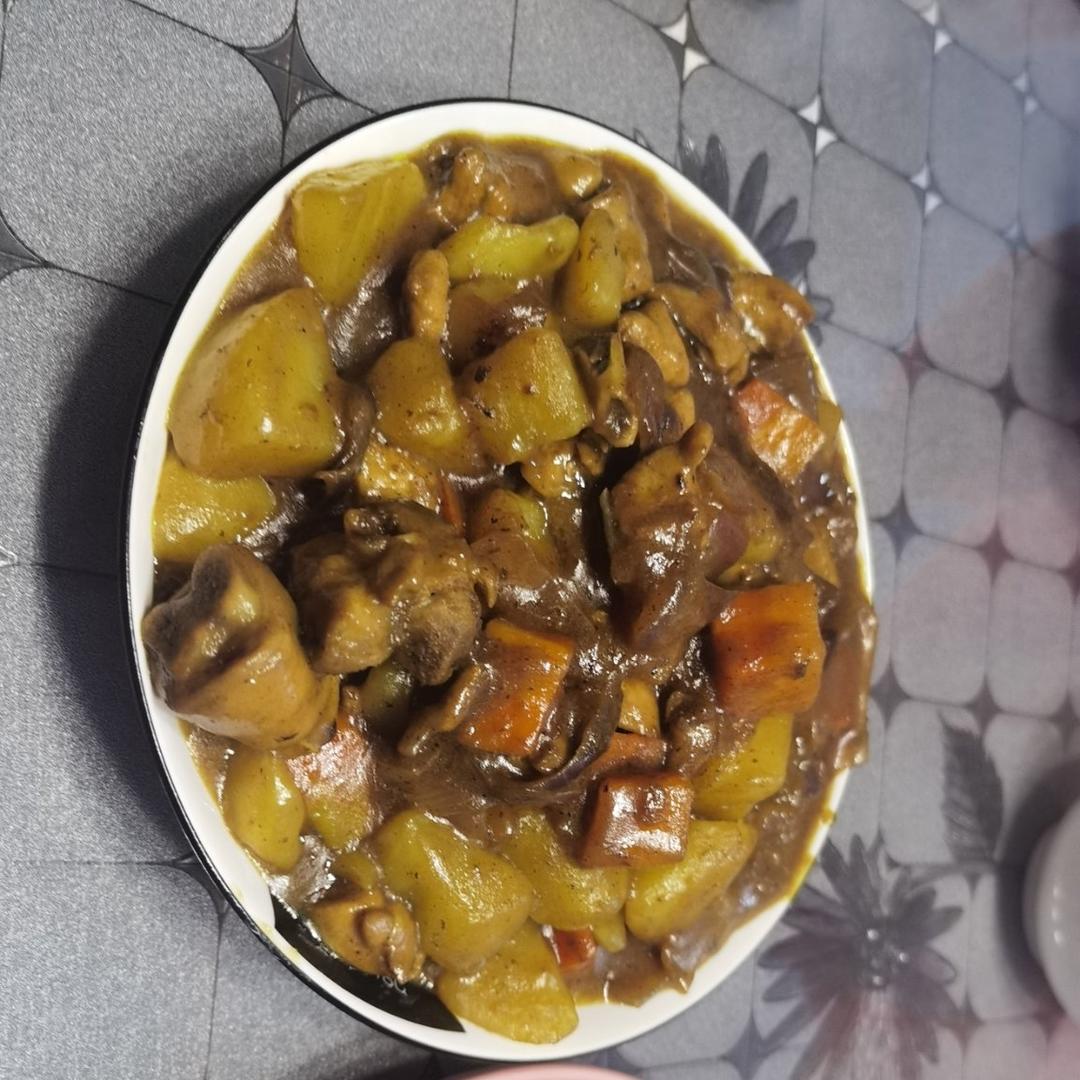 鸡肉咖喱土豆（懒人一定要收藏的菜谱😄）