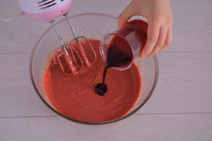 元旦跨年甜品 | 红丝绒蛋糕的做法 步骤6