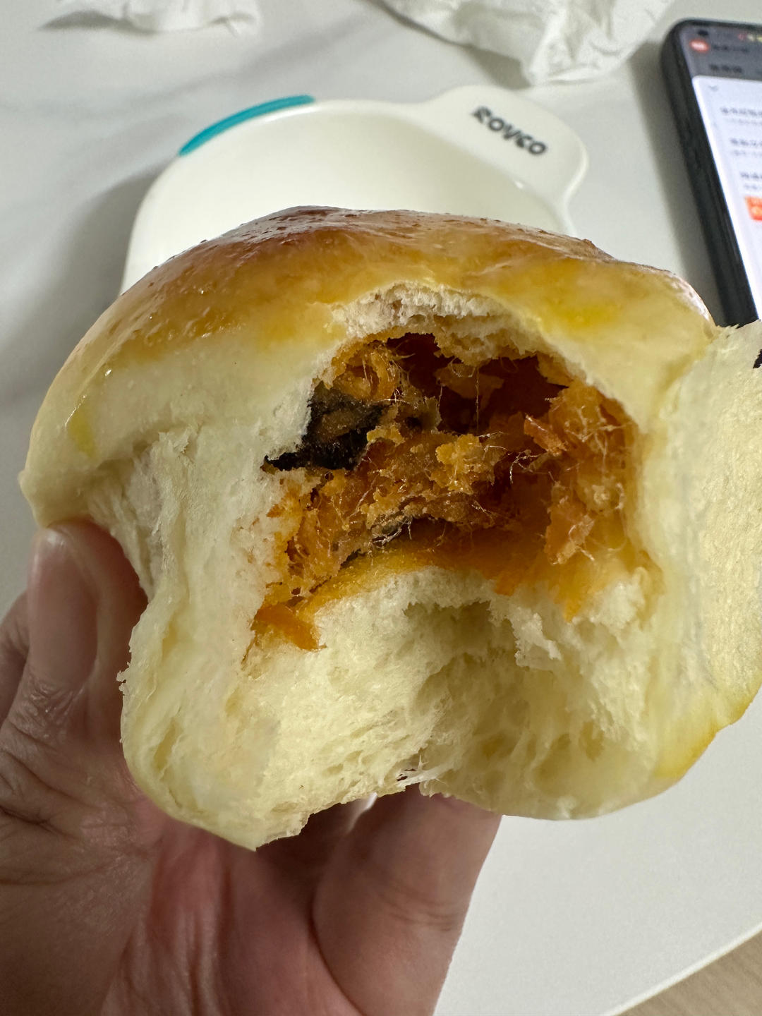 羽毛般柔软拉丝 | 奶呼呼的牛奶云朵小餐包