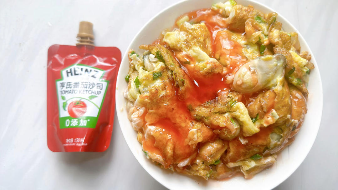 教你用亨氏番茄沙司轻松做出一盘口感超赞的生蚝鸡蛋饼