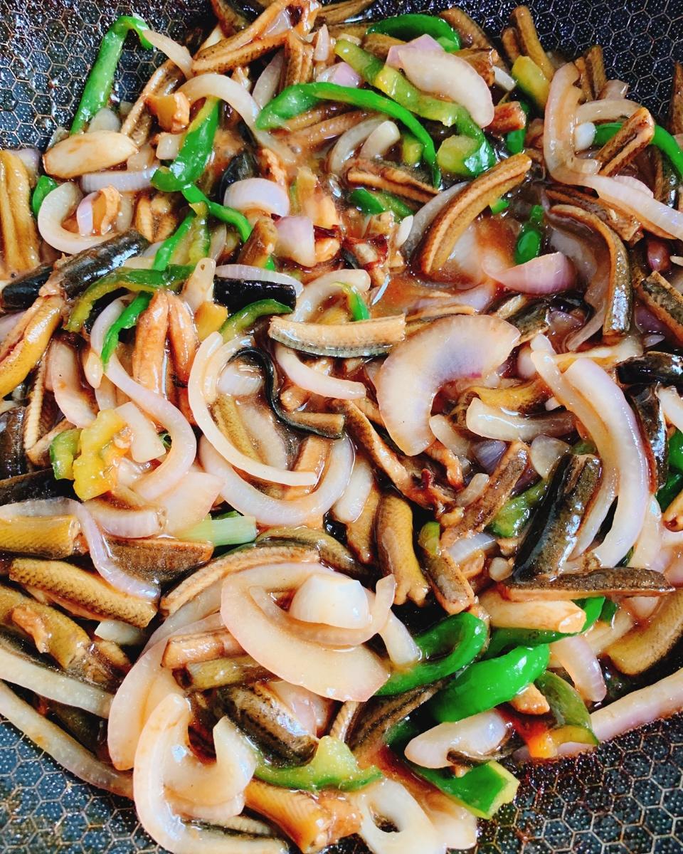 青椒炒鳝鱼（酱香）