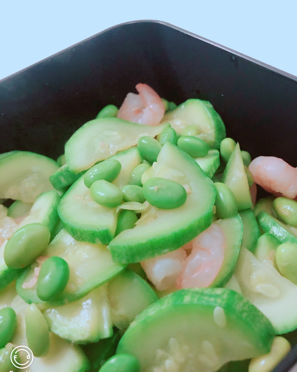 【健康三餐】虾仁西葫芦炒豌豆