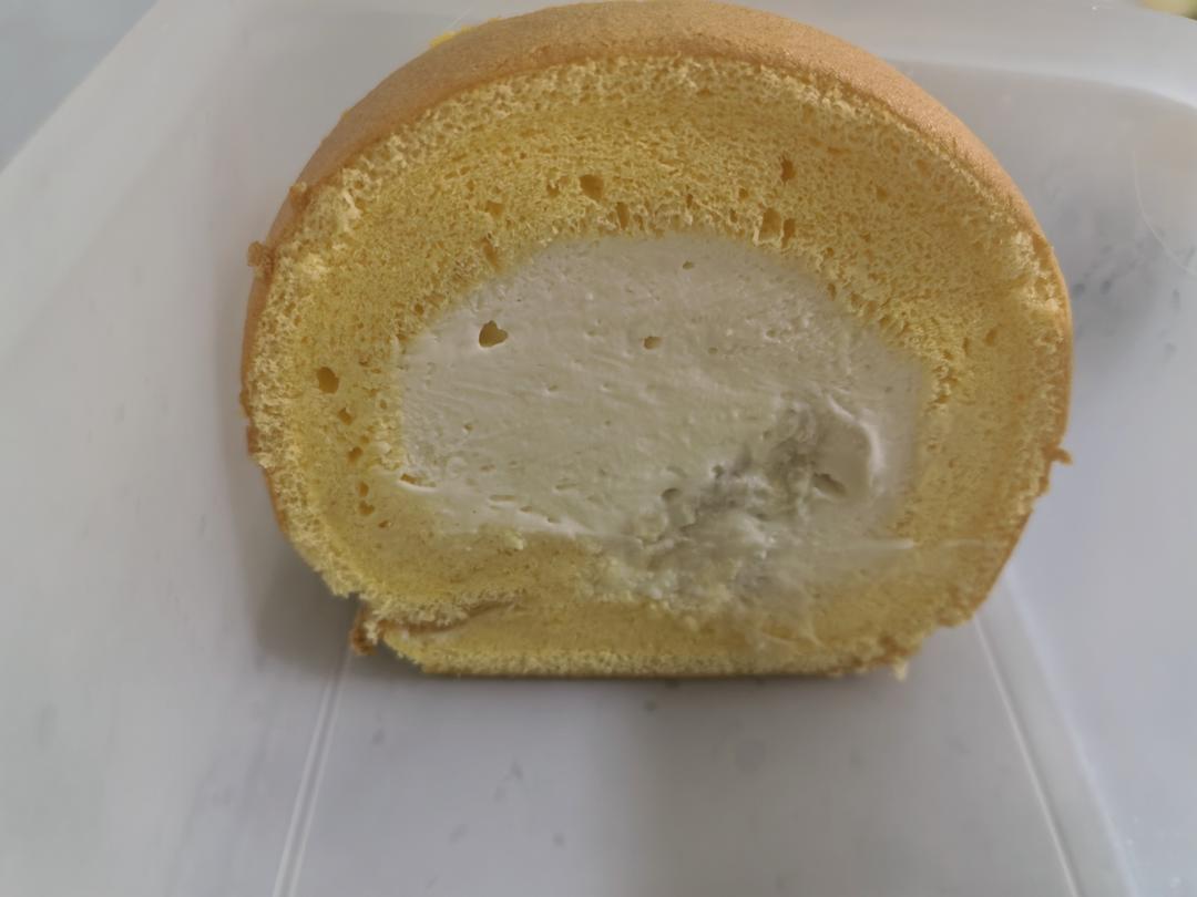 一口满满榴莲肉的榴莲多多奶油卷+不失败的O型卷卷法/蛋糕篇6：「厚卷」