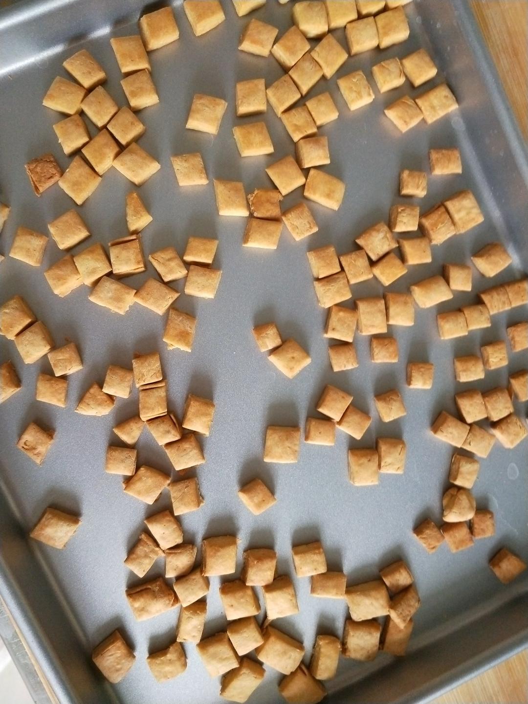 小石头饼干。