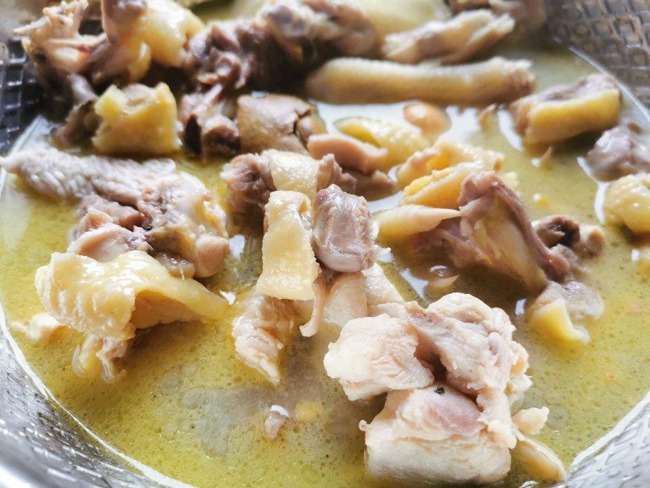 香菇鸡肉汤