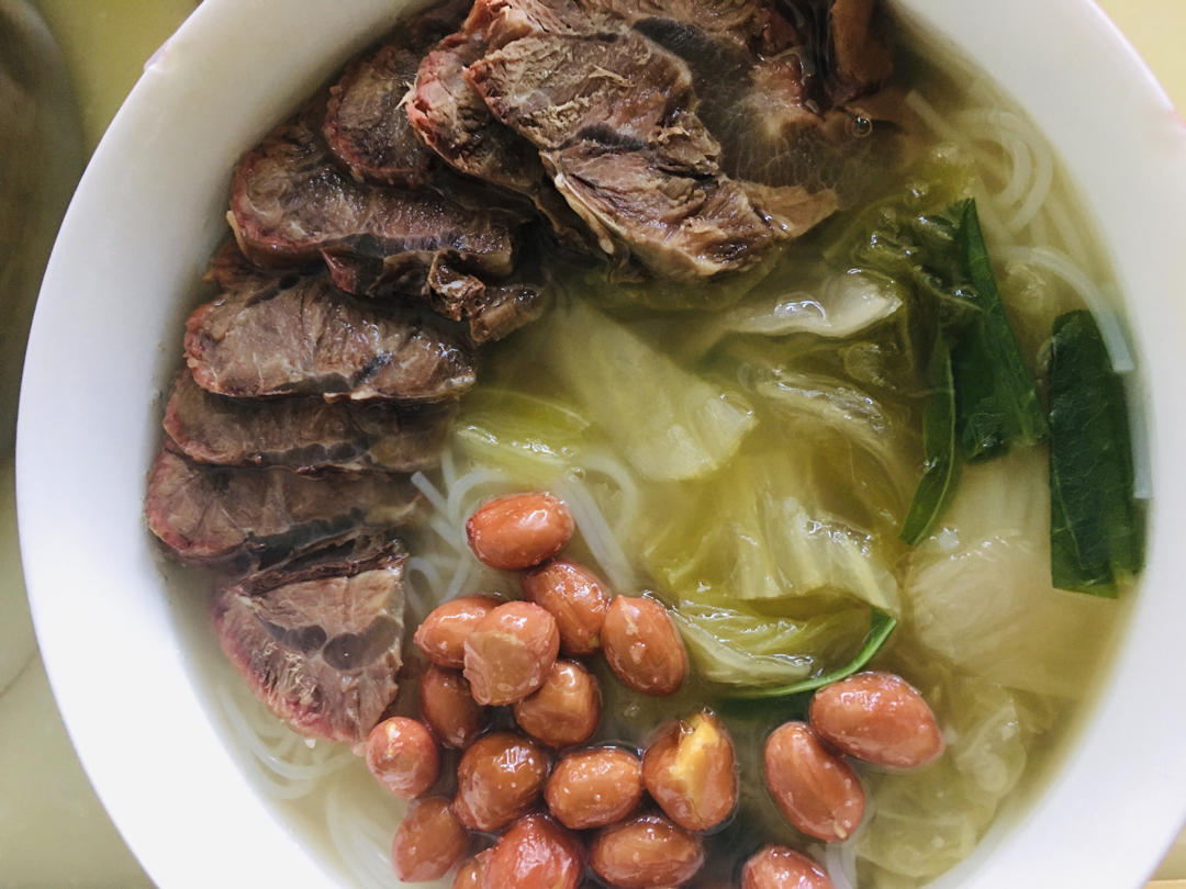 酸菜肉丝米线