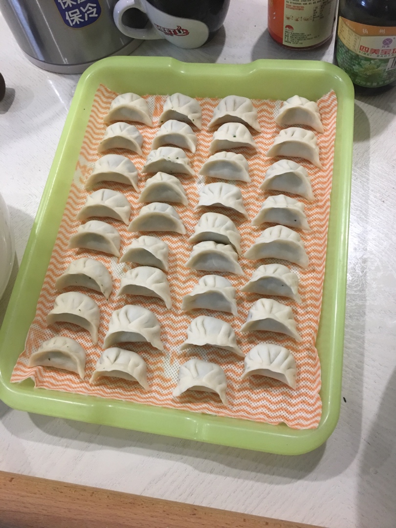 芹菜木耳鲜肉水饺(附包法）