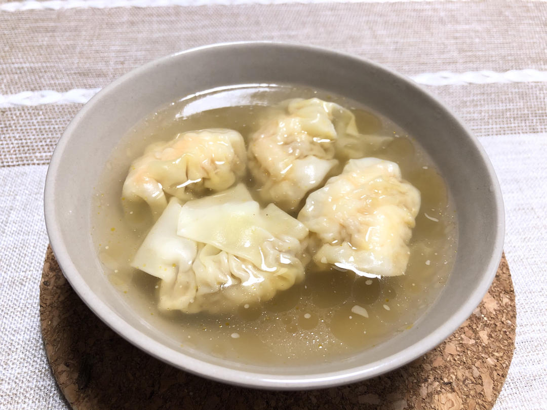 经典港式鲜虾云吞面