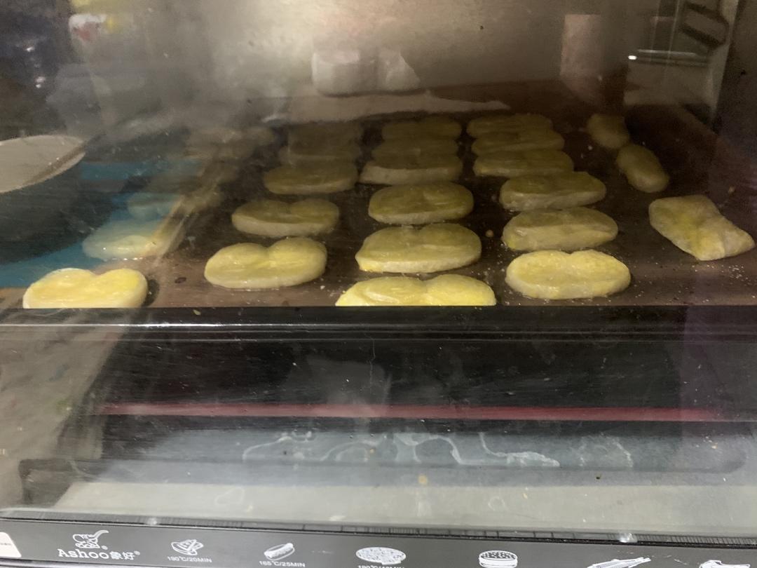 手抓饼版蝴蝶酥