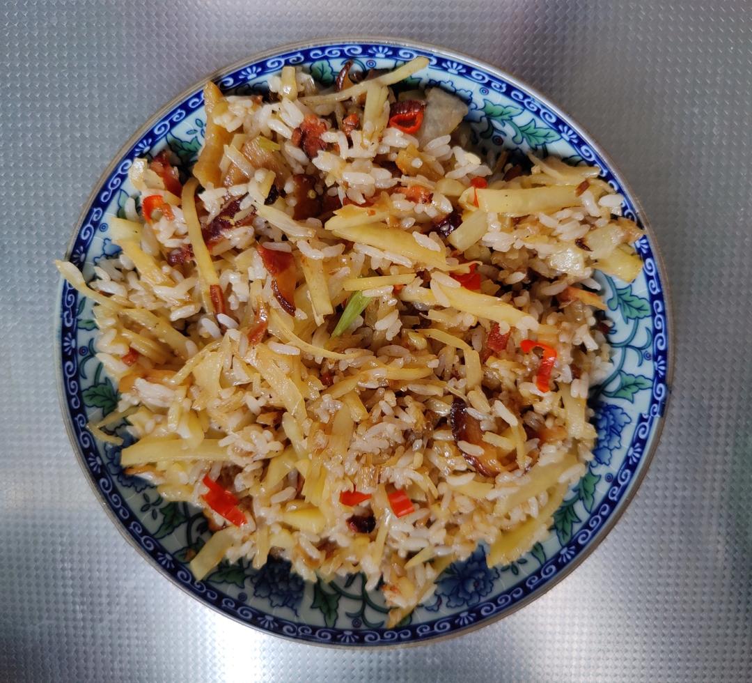 下饭的土豆片炒腊肉