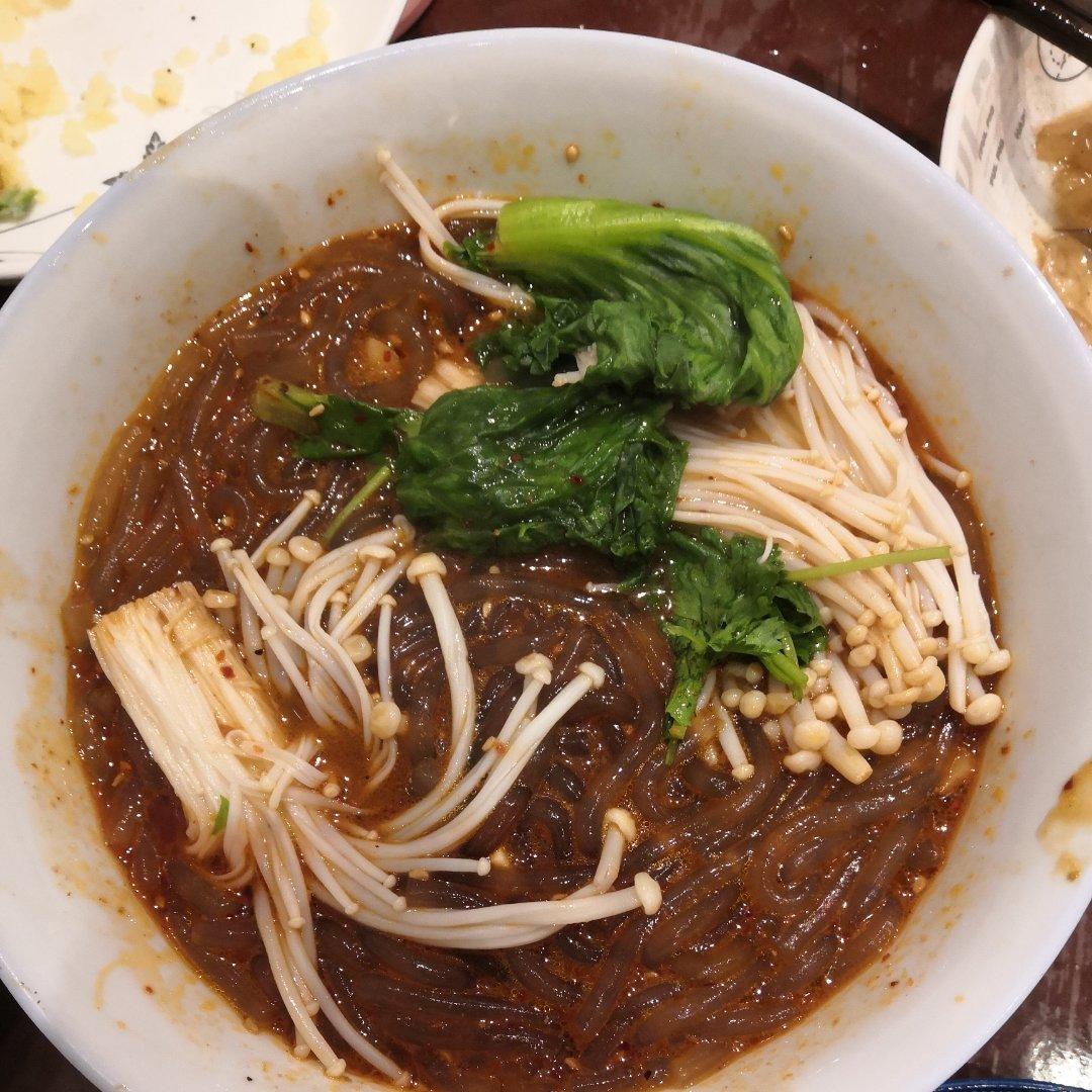 秒杀小夜市的麻酱流汁宽粉