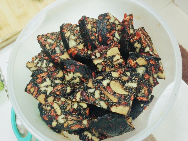 阿胶固元膏
