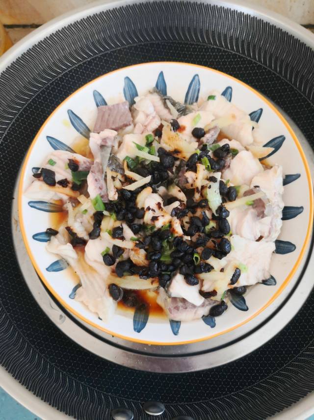 家常豉汁蒸脆肉皖/鱼片