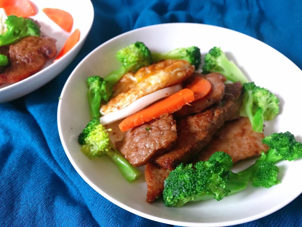 煎牛排