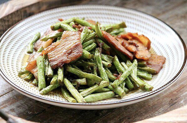 豆角炒肉丝