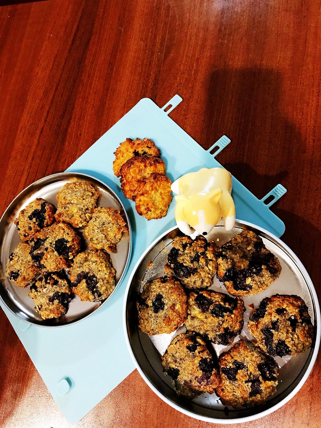 超快手适合哺乳期无糖低油版燕麦香蕉蓝莓饼干