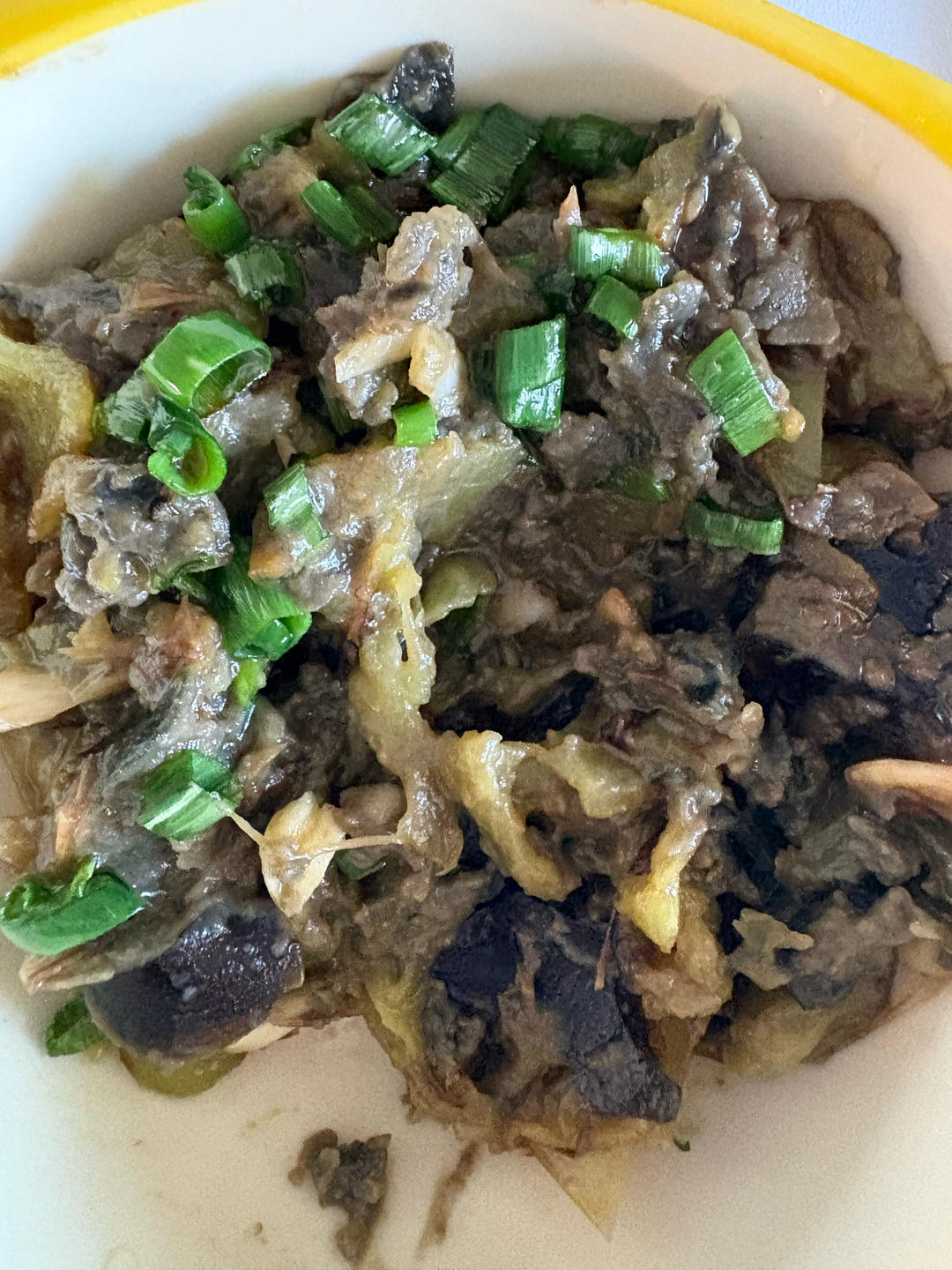 超级难看，变态好吃的擂擂辣椒皮蛋