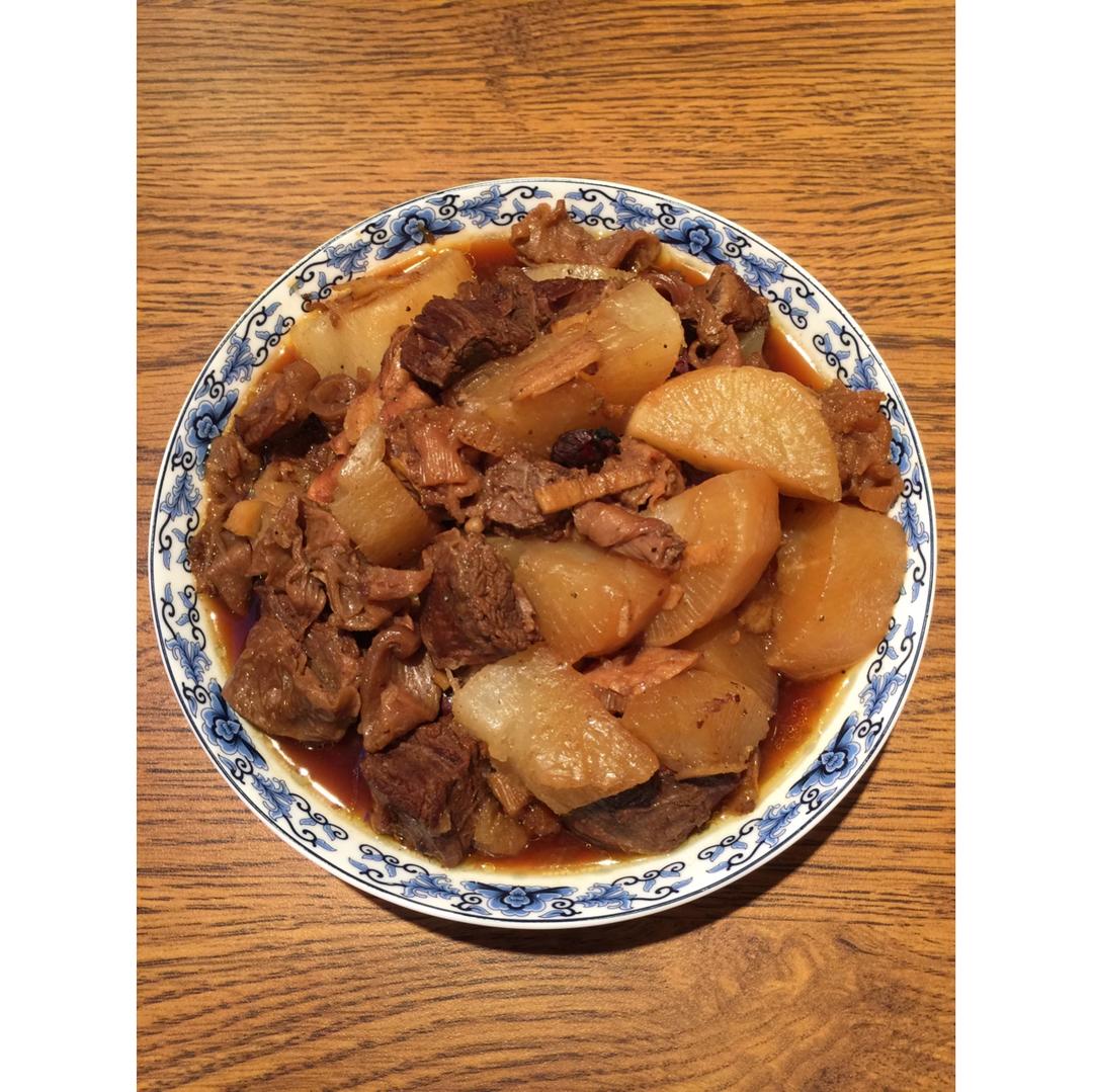 萝卜炖牛腩